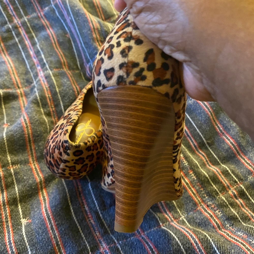 Shoes - Picture 6 of 6